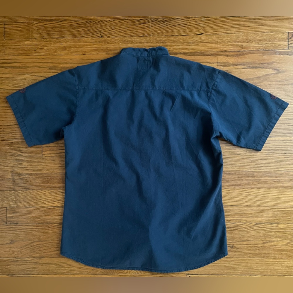 Embroidered Short Sleeve Button Down Shirt - Picture 6 of 7